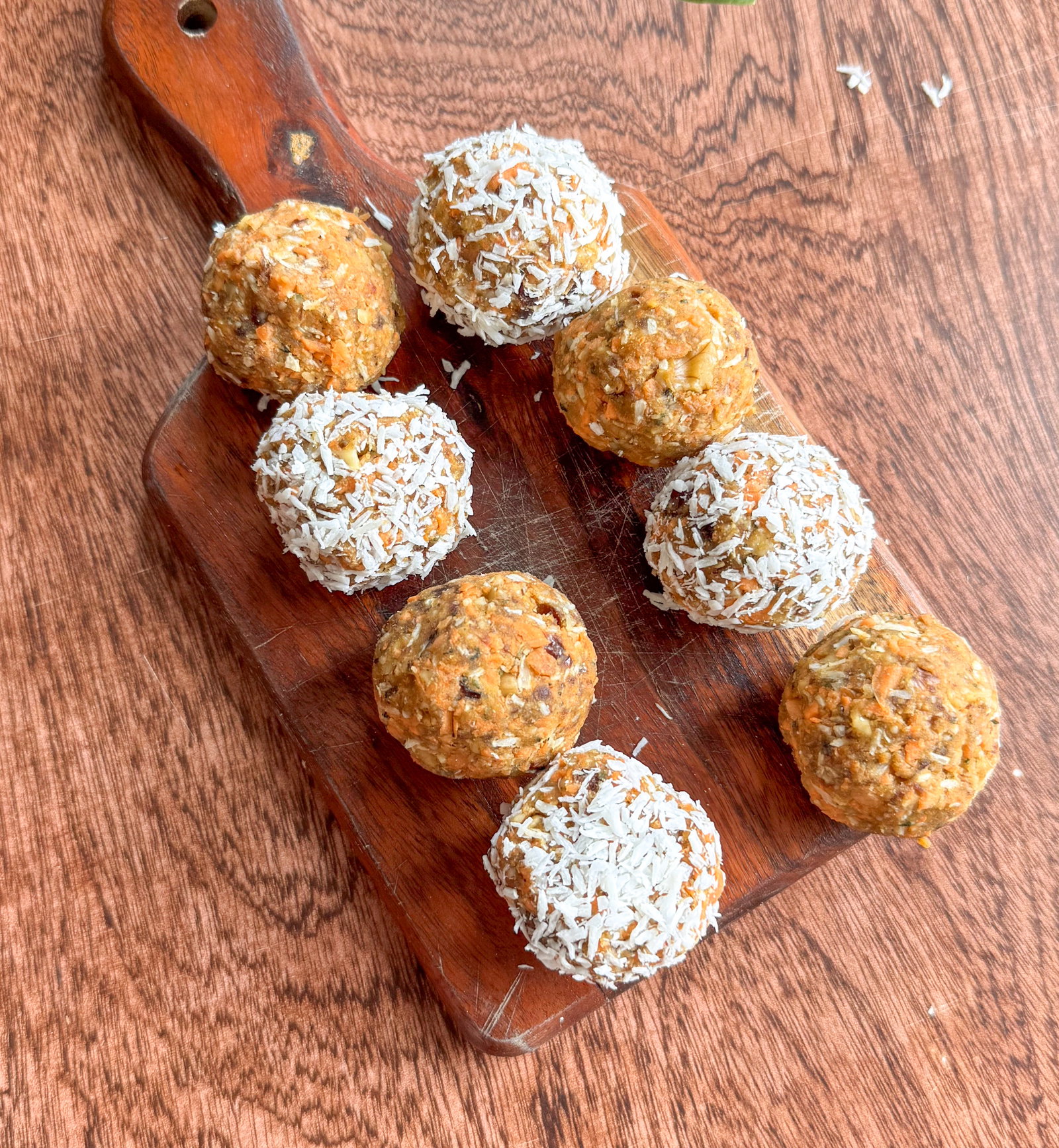 Carrot Cake Energy Bites